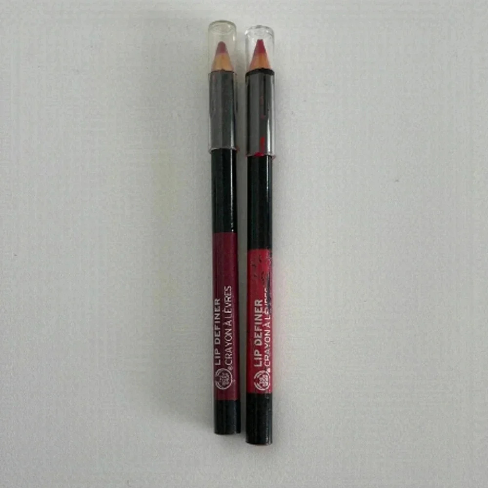 🔥4/$20 The Body Shop Lip Liners